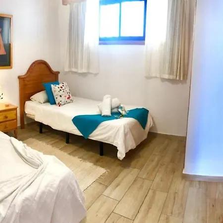 Apartment Amazing Sea Views In Cactus Blanco Los Cristianos (Tenerife)